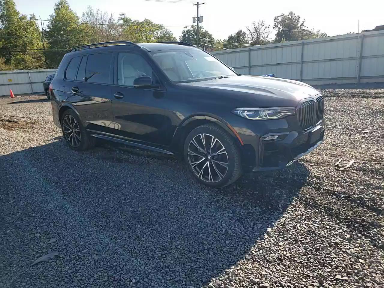 Фото: 5UXCX6C00L9C63422