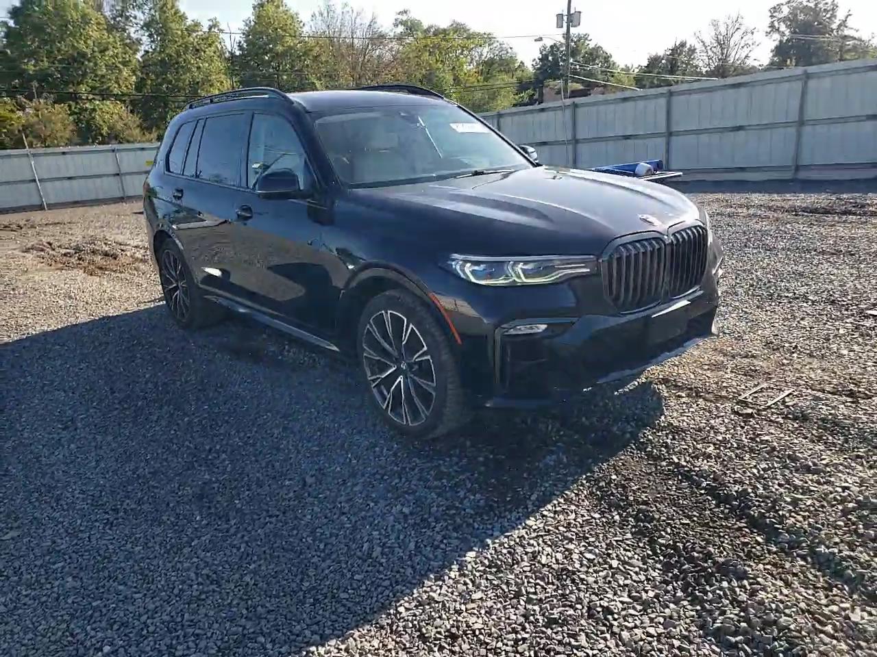 Фото: 5UXCX6C00L9C63422