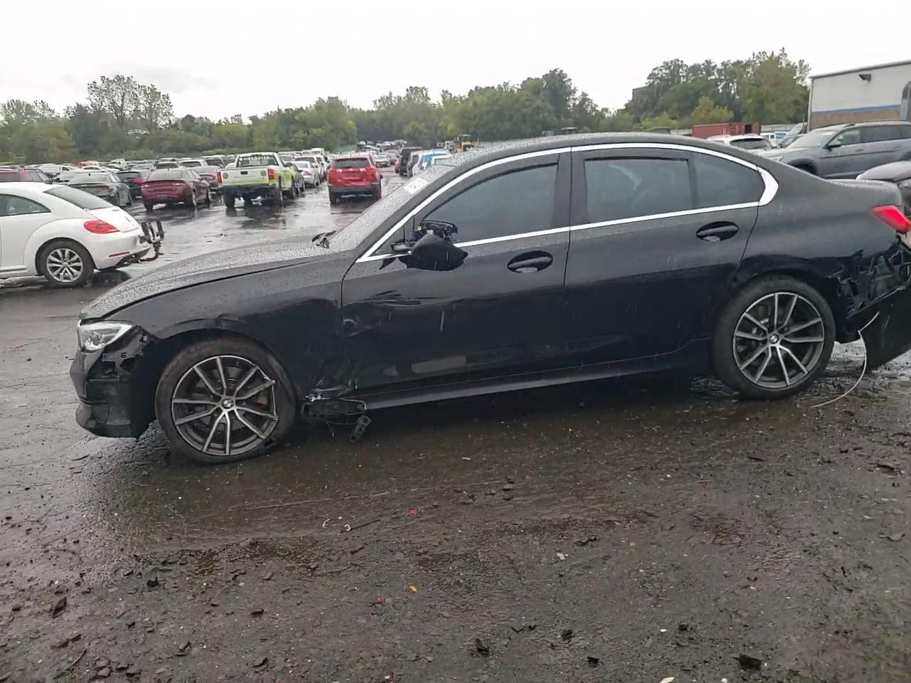 Фото: 3MW5R7J01L8B22599