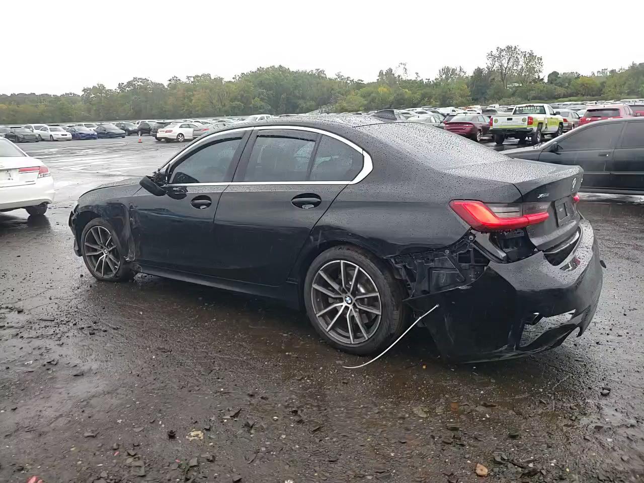 Фото: 3MW5R7J01L8B22599