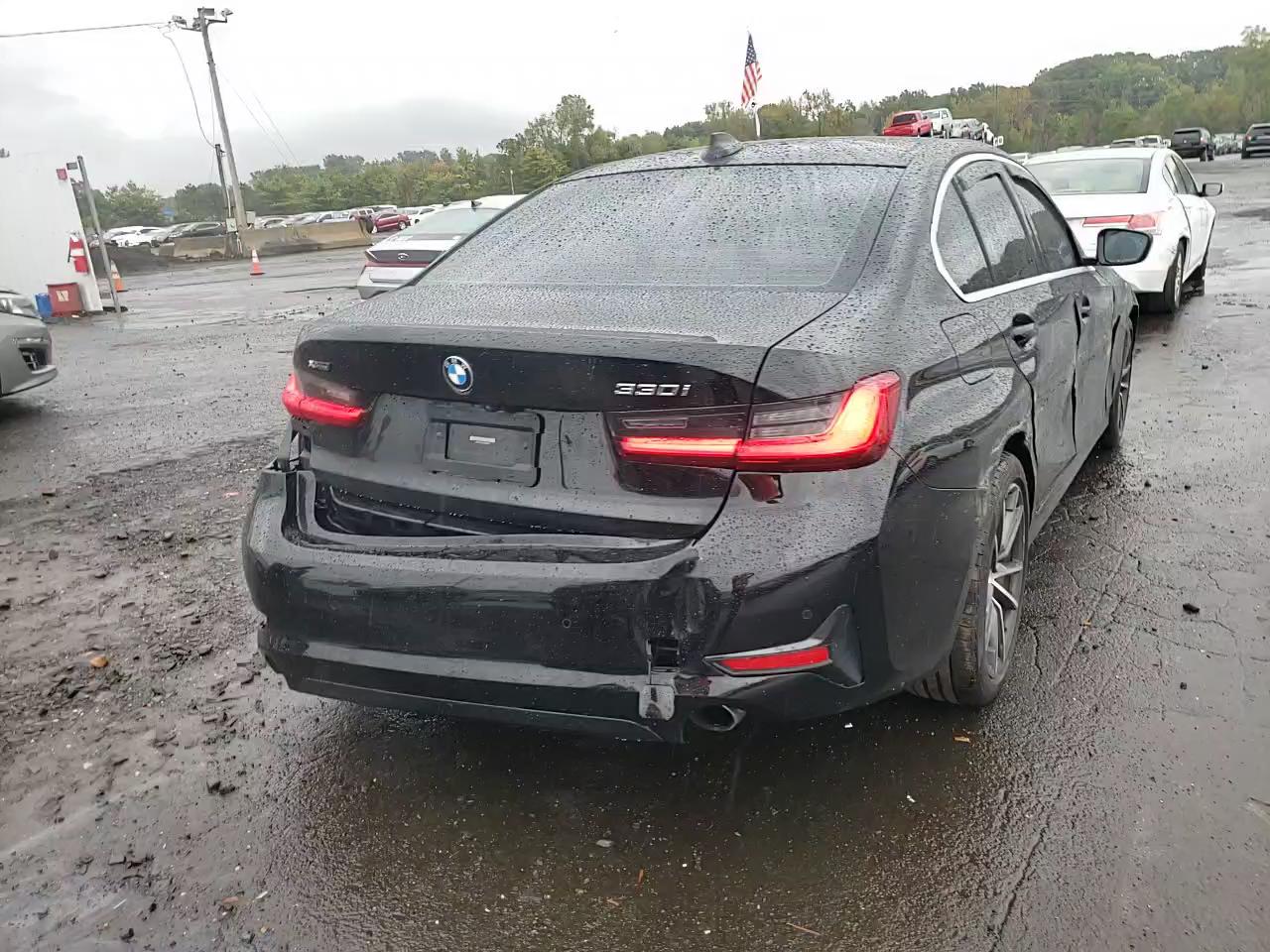 Фото: 3MW5R7J01L8B22599