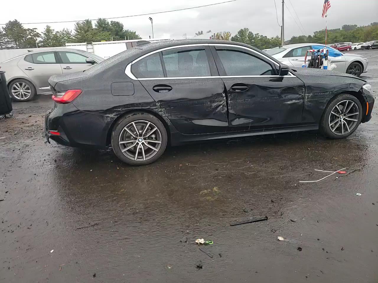 Фото: 3MW5R7J01L8B22599