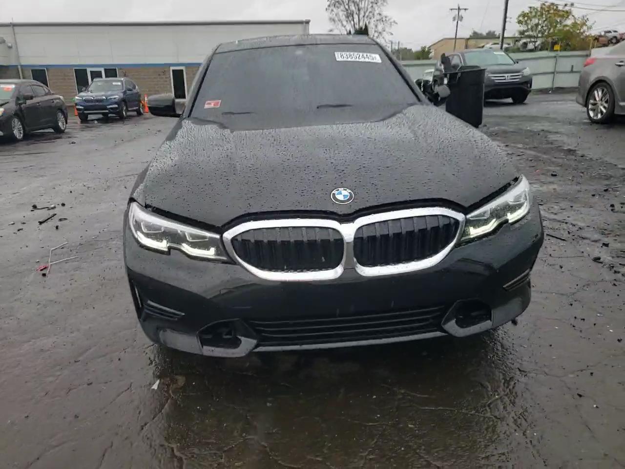 Фото: 3MW5R7J01L8B22599