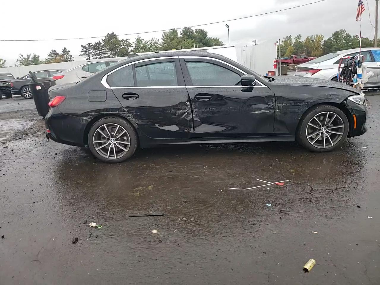 Фото: 3MW5R7J01L8B22599