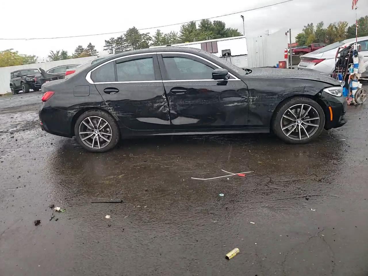 Фото: 3MW5R7J01L8B22599