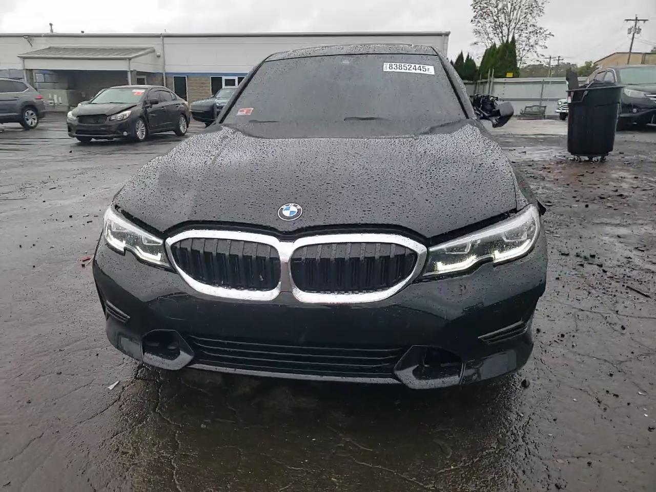 Фото: 3MW5R7J01L8B22599