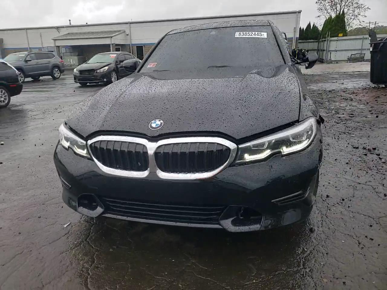 Фото: 3MW5R7J01L8B22599