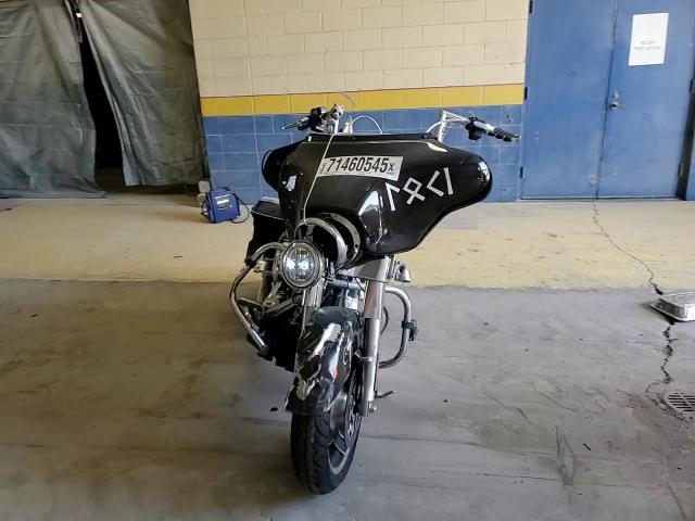 2011 Harley-Davidson Flhx VIN: 1HD1KBM1XBB676572 Lot: 71460545