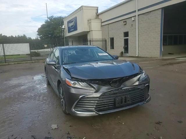 2022 Toyota Camry Xle VIN: 4T1F11BK6NU056631 Lot: 81832775
