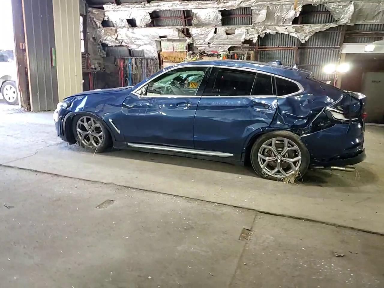 Фото: 5UX2V1C06M9H66359