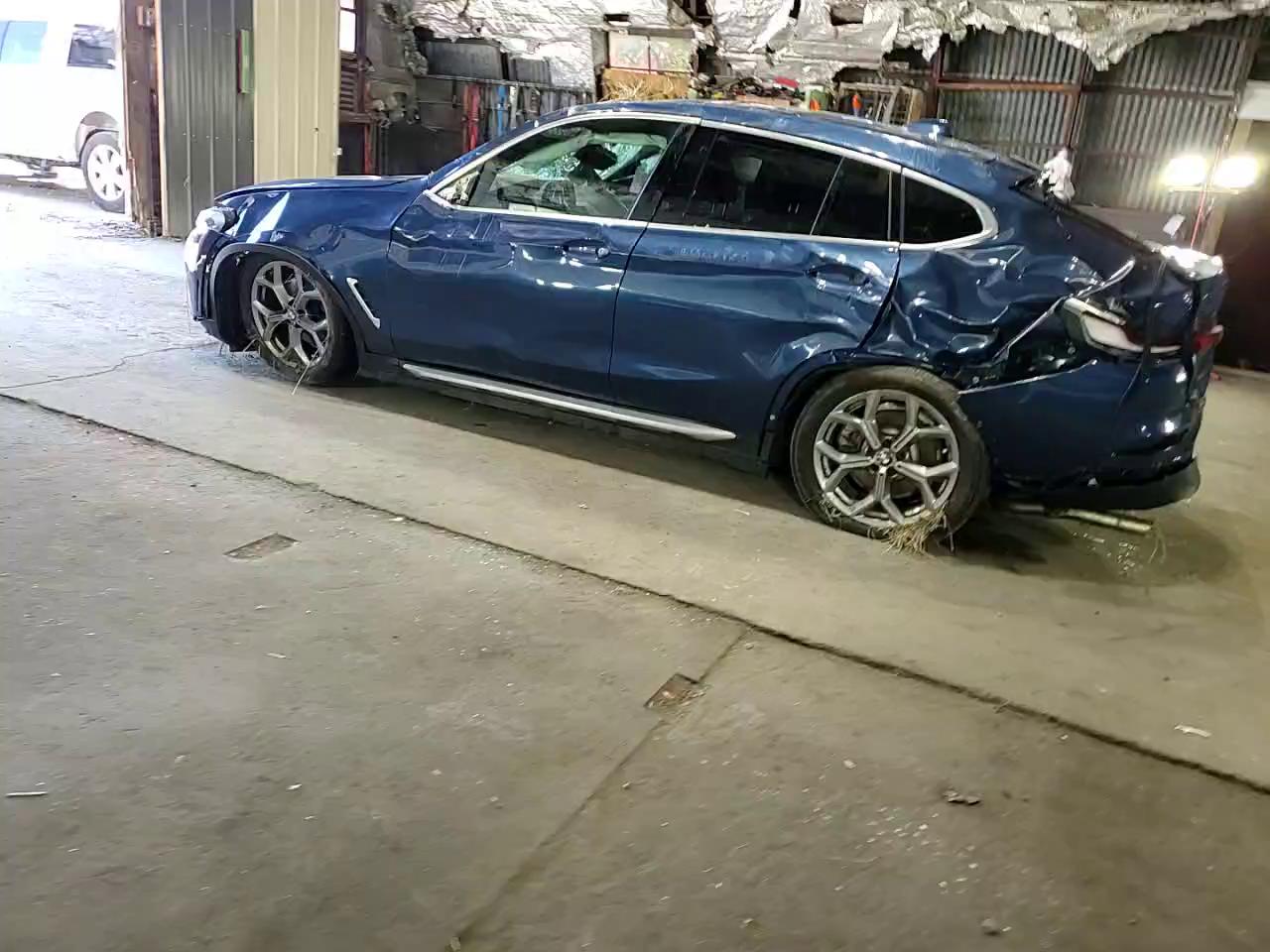 Фото: 5UX2V1C06M9H66359