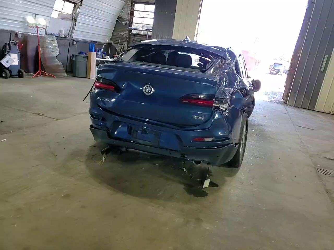 Фото: 5UX2V1C06M9H66359