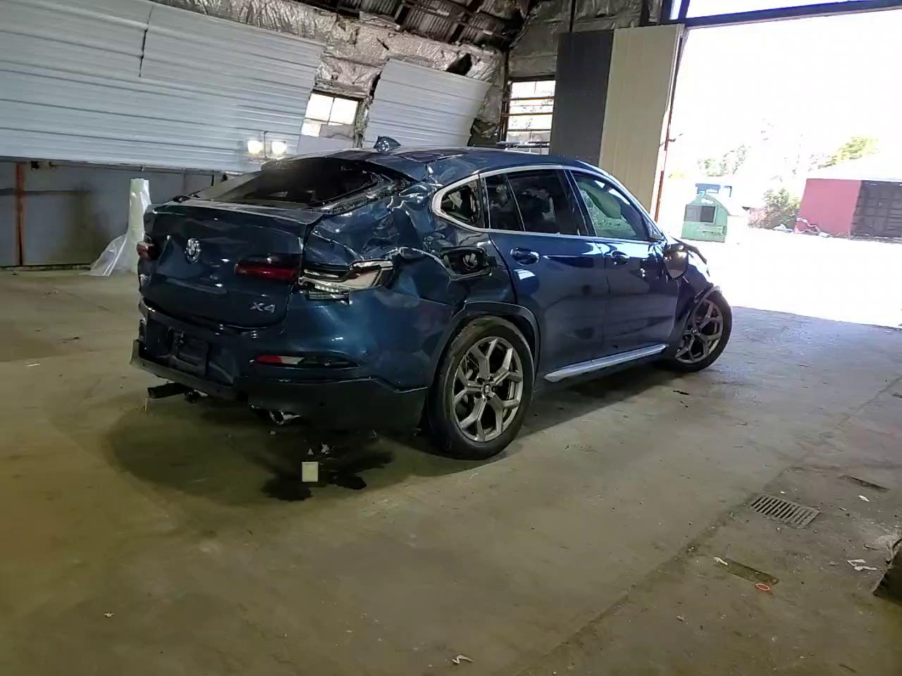 Фото: 5UX2V1C06M9H66359