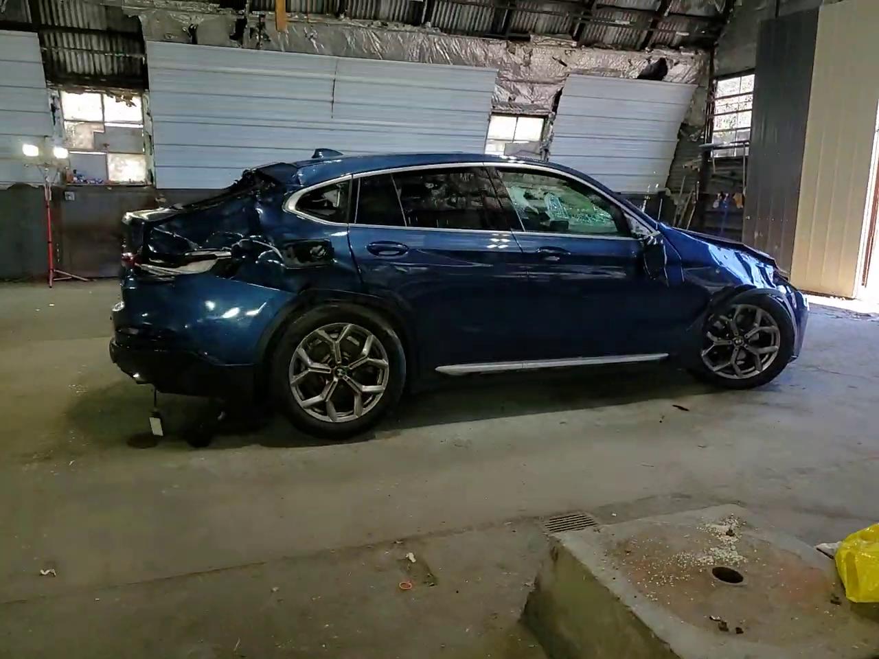 Фото: 5UX2V1C06M9H66359