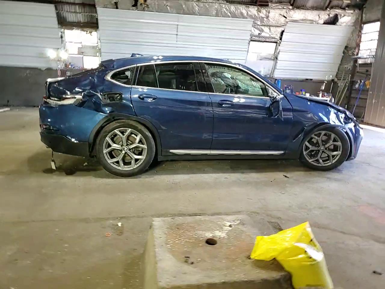 Фото: 5UX2V1C06M9H66359