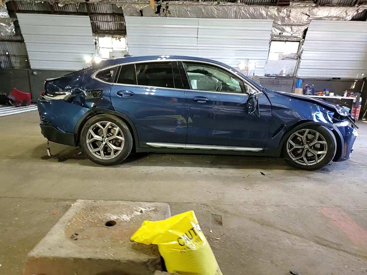 Фото: 5UX2V1C06M9H66359