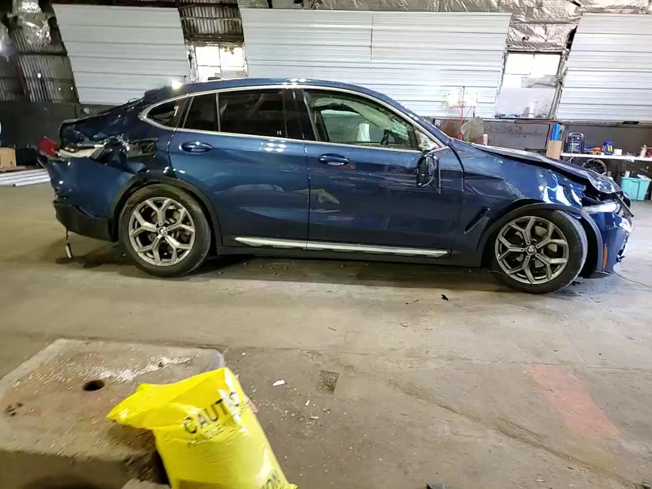 Фото: 5UX2V1C06M9H66359