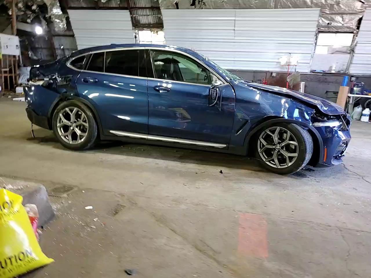 Фото: 5UX2V1C06M9H66359