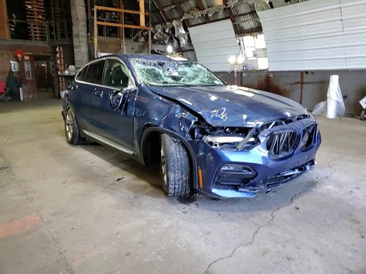 Фото: 5UX2V1C06M9H66359