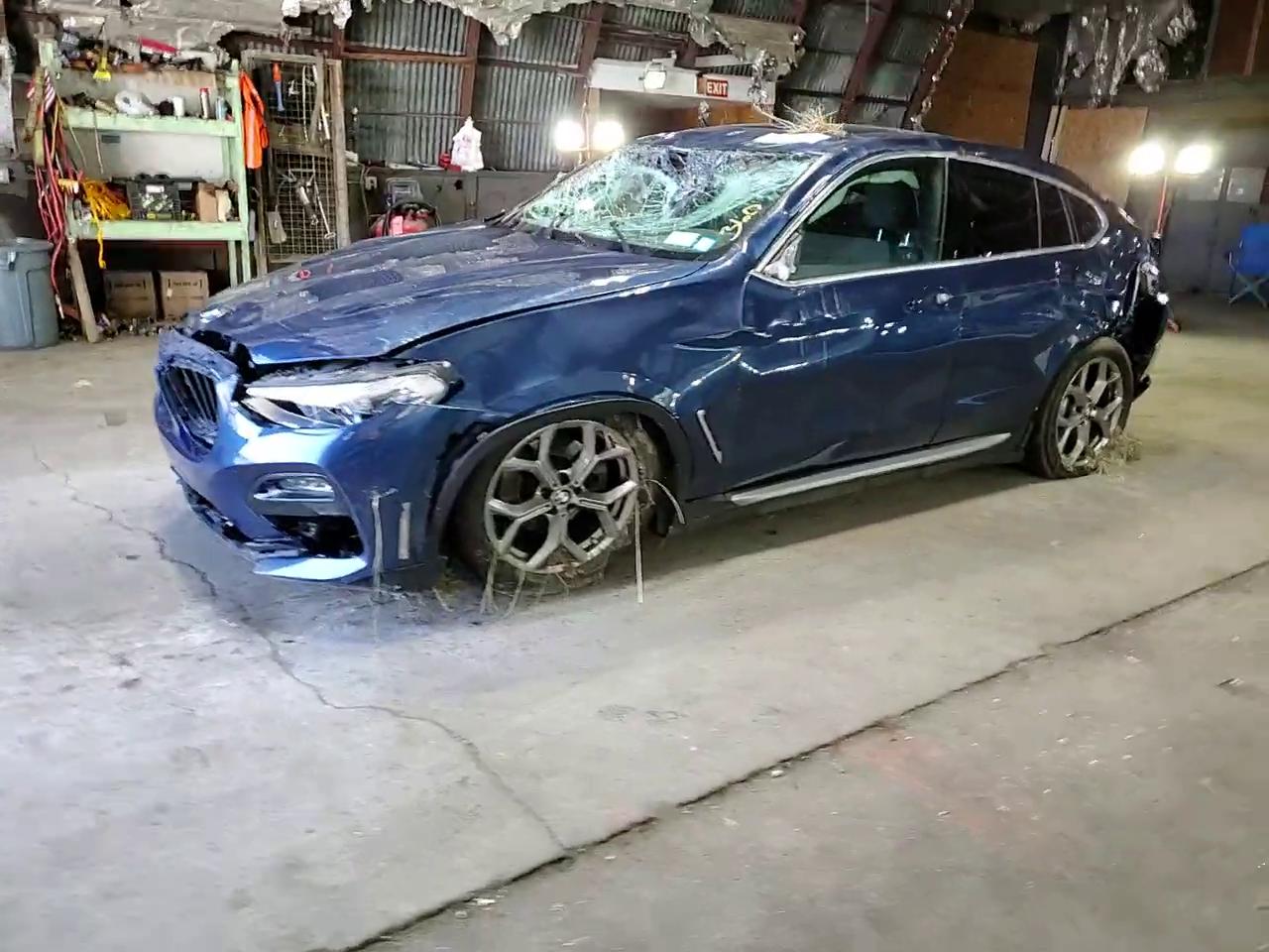 Фото: 5UX2V1C06M9H66359