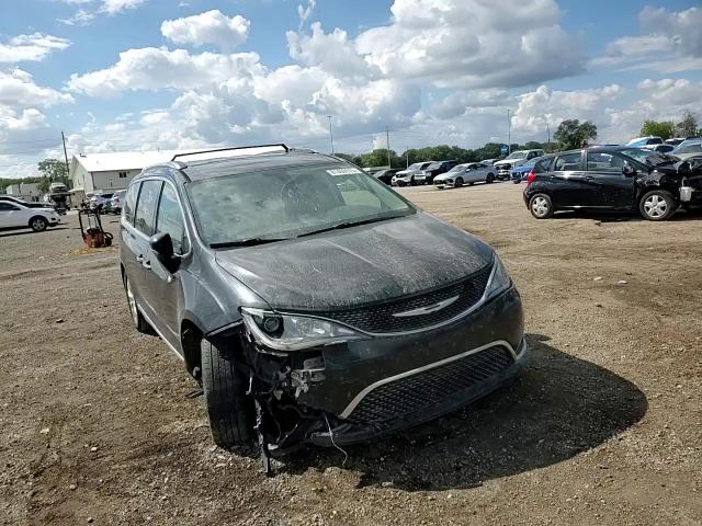 2018 Chrysler Pacifica Touring L VIN: 2C4RC1BG8JR116293 Lot: 81460575