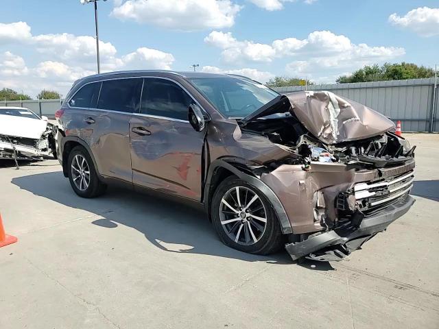 2017 Toyota Highlander Se VIN: 5TDJZRFH9HS404581 Lot: 81932935