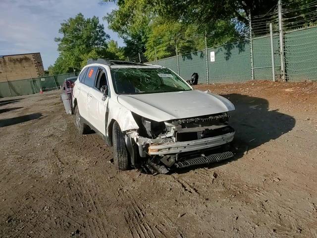 2018 Subaru Outback 2.5I Limited VIN: 4S4BSANC6J3373681 Lot: 84268115