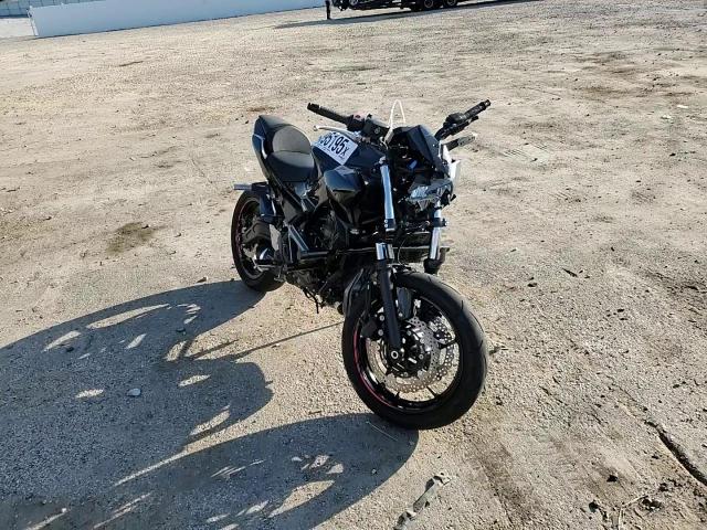 2024 Kawasaki Er650 P VIN: ML5EREP10RDAB4499 Lot: 84395195