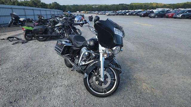 2004 Harley-Davidson Flhtcui VIN: 1HD1FCW184Y624316 Lot: 81103175
