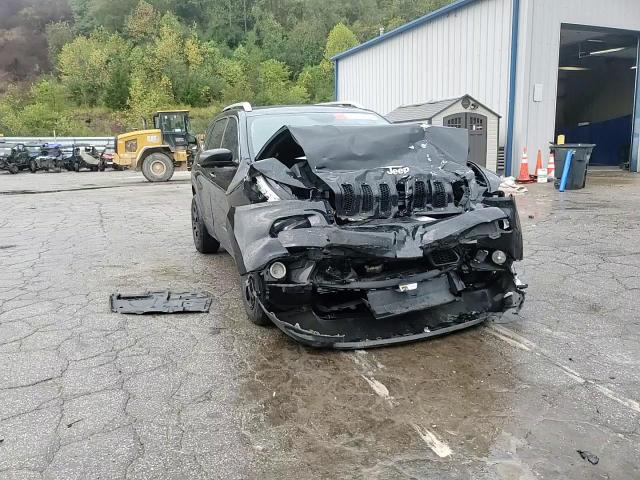 2016 Jeep Cherokee Latitude VIN: 1C4PJMCS8GW251744 Lot: 81671595
