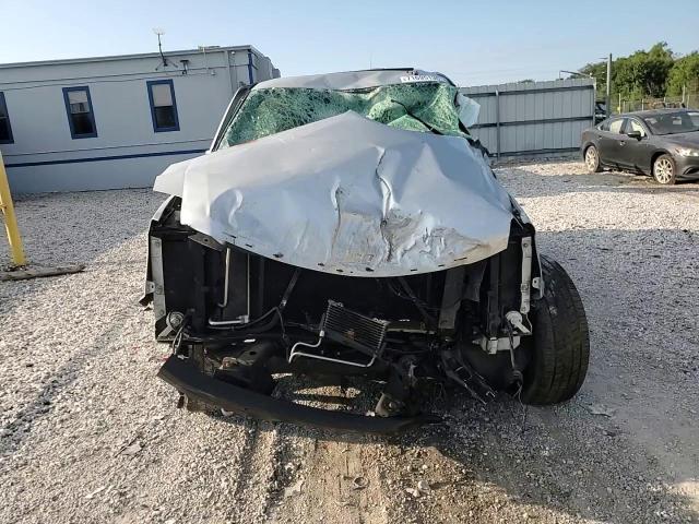 2010 Cadillac Escalade Luxury VIN: 1GYUKBEF5AR110246 Lot: 71695135