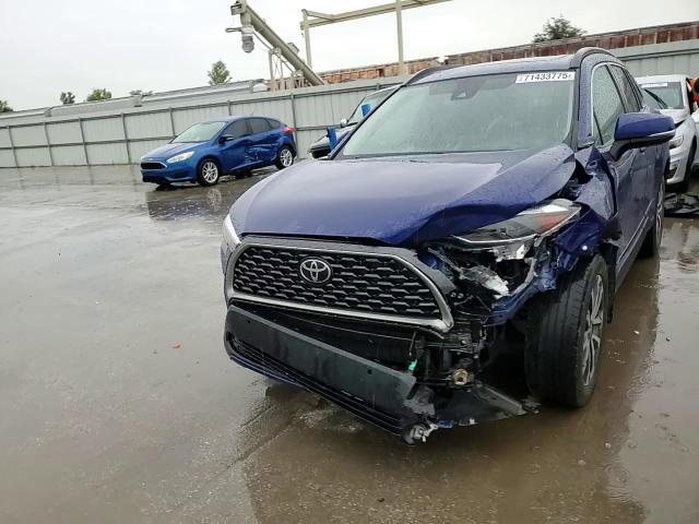 2022 Toyota Corolla Cross Xle VIN: 7MUDAABG1NV041178 Lot: 71433775