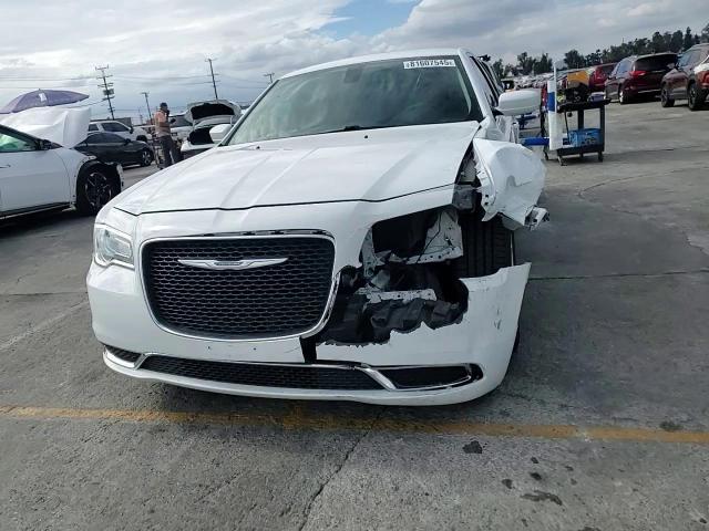 2016 Chrysler 300 Limited VIN: 2C3CCAAG0GH135379 Lot: 81607545