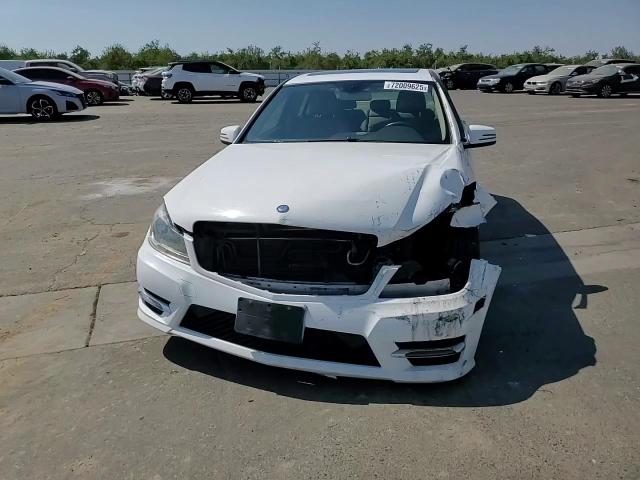 2014 Mercedes-Benz C 250 VIN: WDDGF4HB5ER305402 Lot: 72009625