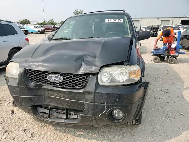 2005 Ford Escape Limited VIN: 1FMYU04105KC20451 Lot: 71456125