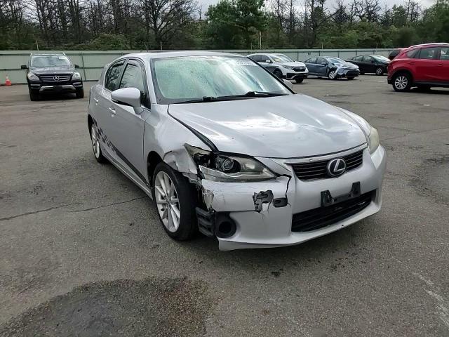 2011 Lexus Ct 200 VIN: JTHKD5BH6B2040165 Lot: 81017555