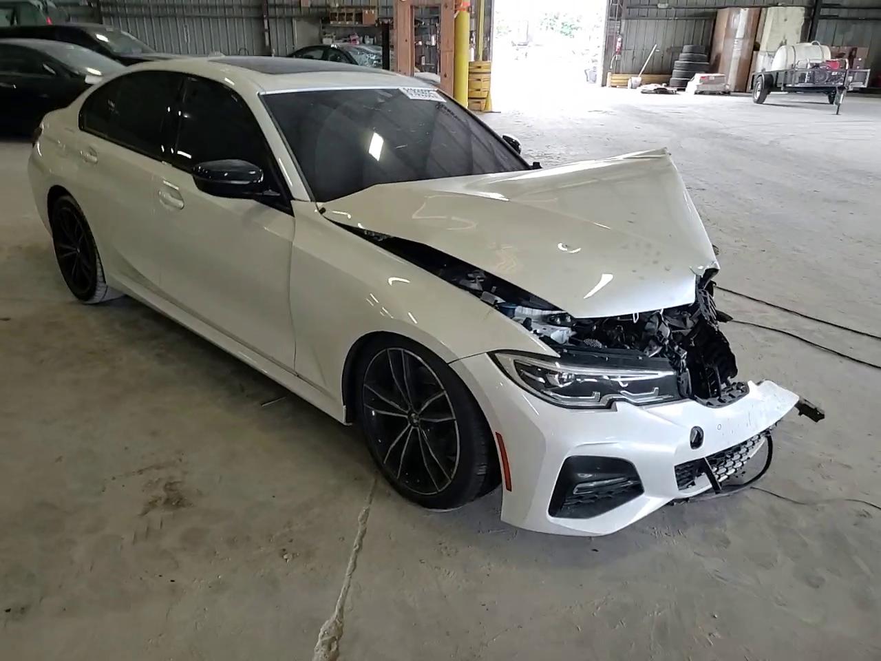 Фото: 3MW5R1J07M8B93823