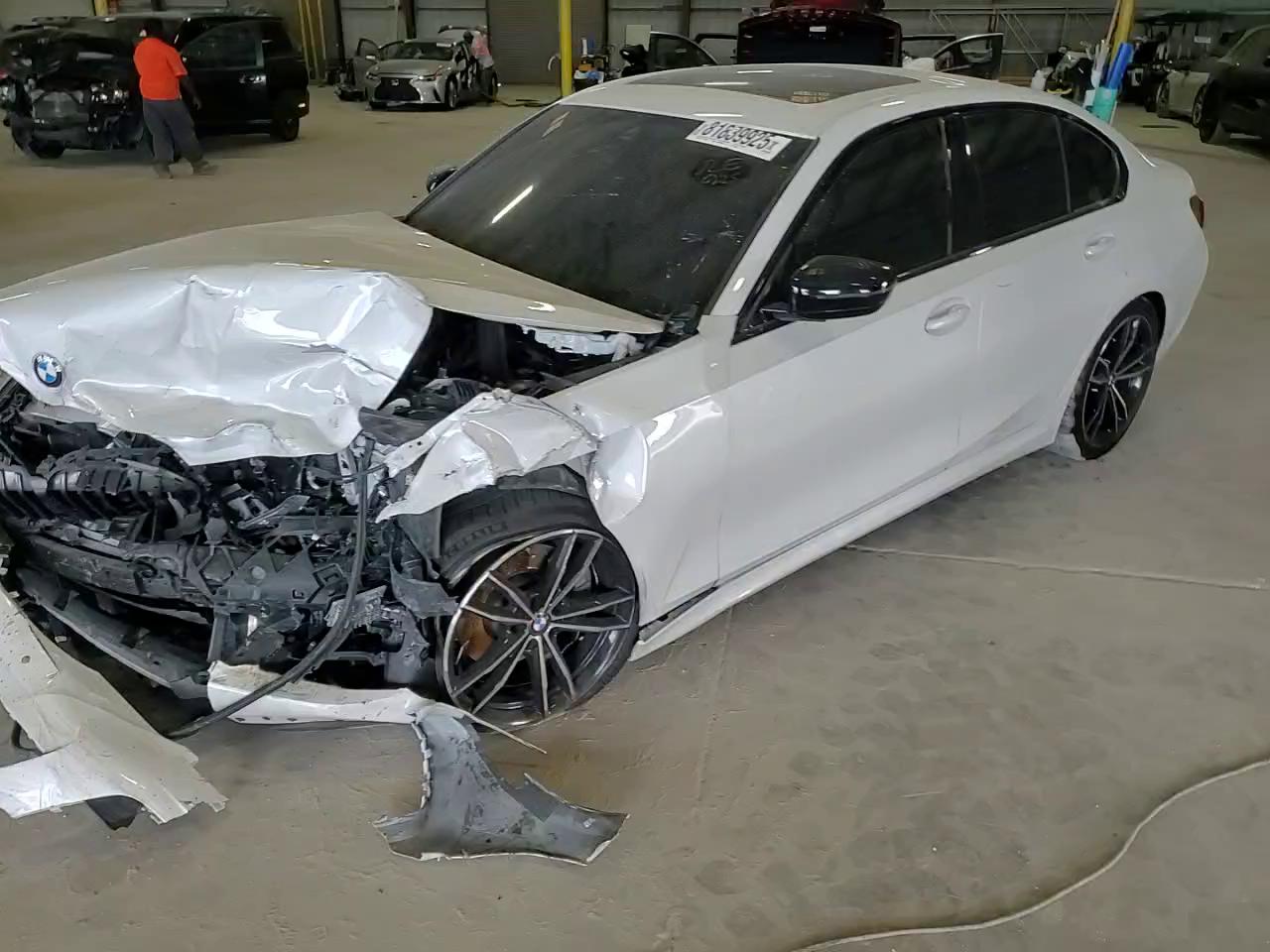 Фото: 3MW5R1J07M8B93823