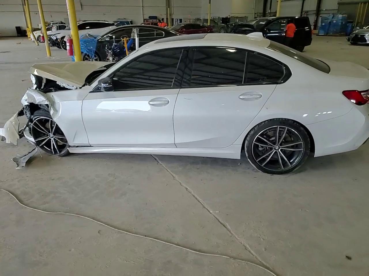 Фото: 3MW5R1J07M8B93823