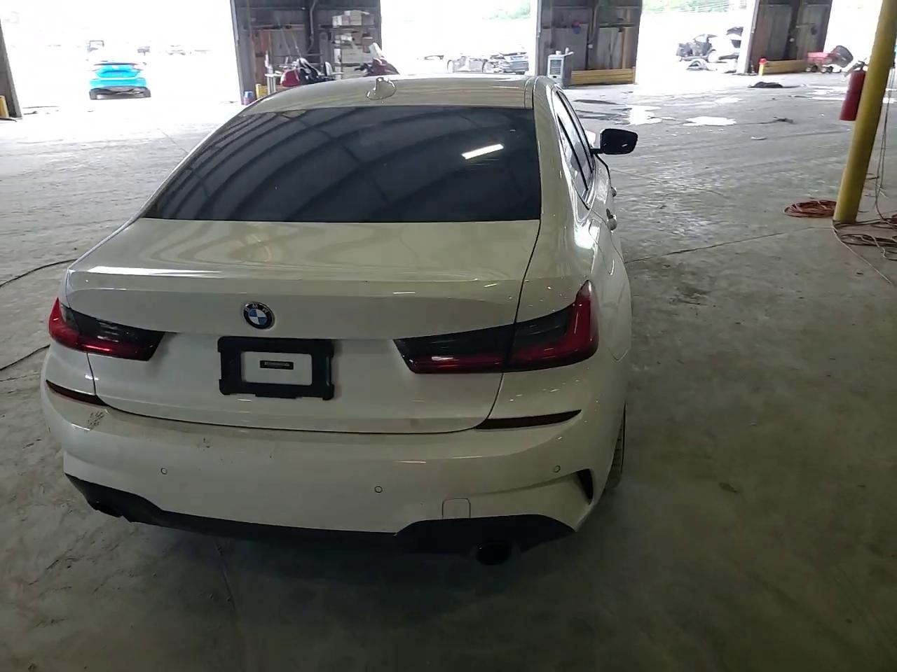 Фото: 3MW5R1J07M8B93823