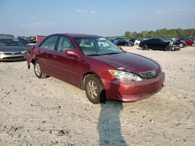2005 Toyota Camry Le VIN: 4T1BE32K75U082802 Lot: 70697295
