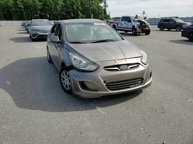 2013 Hyundai Accent Gls VIN: KMHCT4AE0DU454586 Lot: 71868465