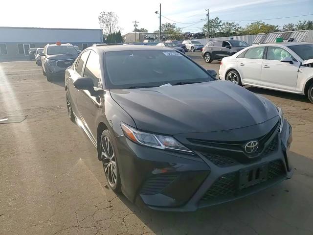 2018 Toyota Camry L VIN: 4T1B11HK3JU646558 Lot: 84472655