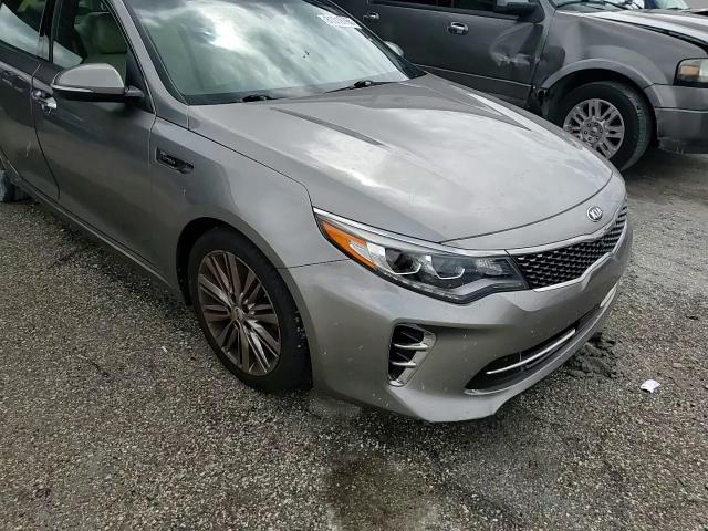 2017 Kia Optima Sxl VIN: 5XXGV4L28HG123821 Lot: 81019765