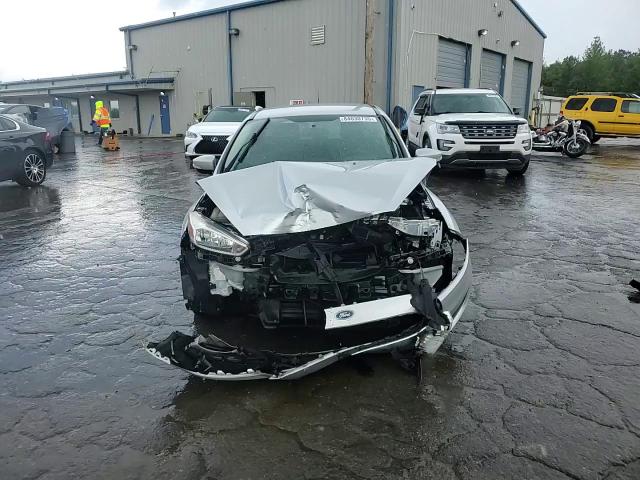 2017 Ford Focus Se VIN: 1FADP3K21HL337435 Lot: 84030735