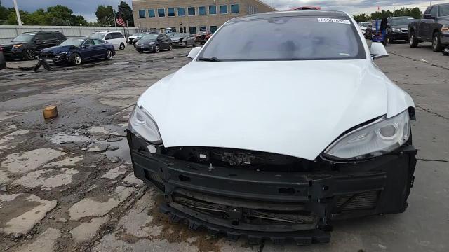 2016 Tesla Model S VIN: 5YJSA1E27GF127572 Lot: 69581085