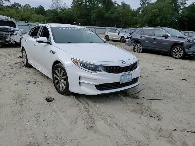 2018 Kia Optima Lx VIN: 5XXGT4L33JG251176 Lot: 81947355