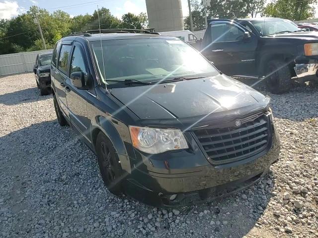 2010 Chrysler Town & Country Touring VIN: 2A4RR5D10AR102798 Lot: 71243445