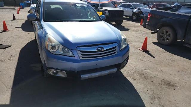 2011 Subaru Outback 2.5I Premium VIN: 4S4BRBCC0B3387243 Lot: 81885525