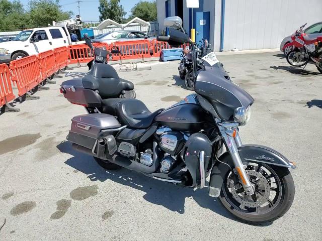 2017 Harley-Davidson Flhtk Ultra Limited VIN: 1HD1KED15HB656630 Lot: 71090685